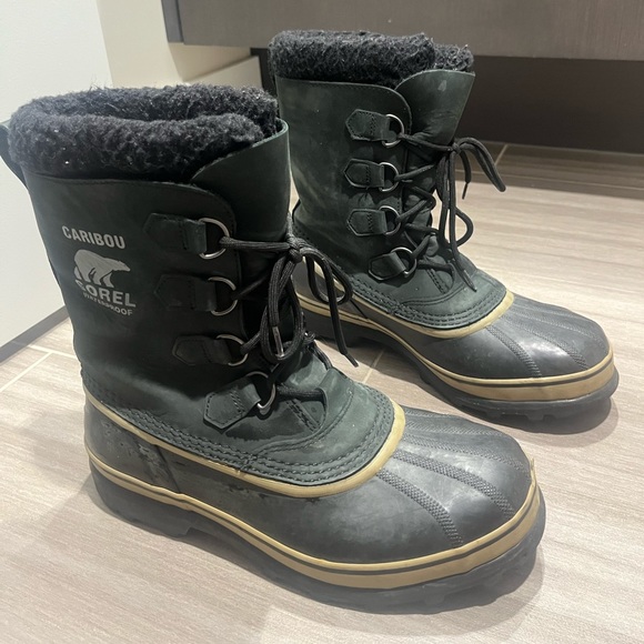 Men’s Sorel Caribou Boots. Super warm and only worn infrequently - Picture 5 of 6